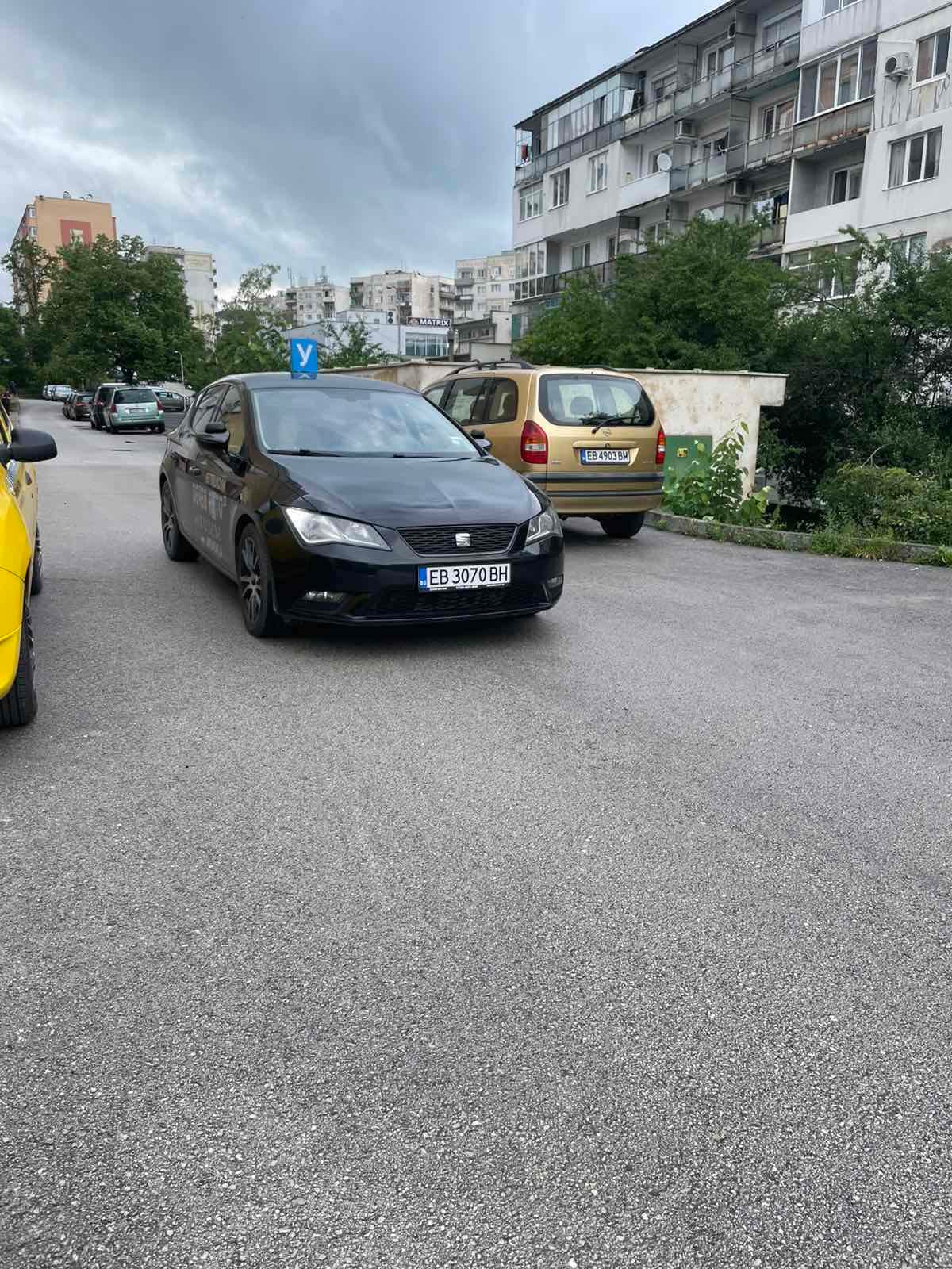 Снимка от галерията на Дечев Авто